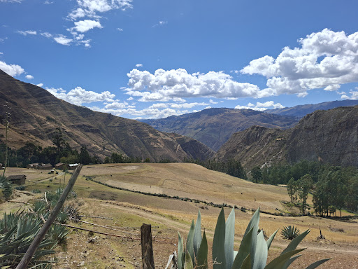 Plaza de Caniasbamba