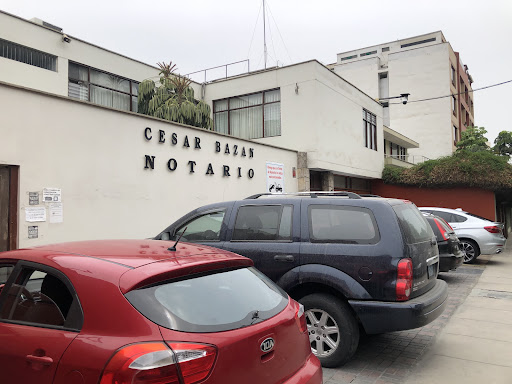 Notaría Cesar Bazan Naveda
