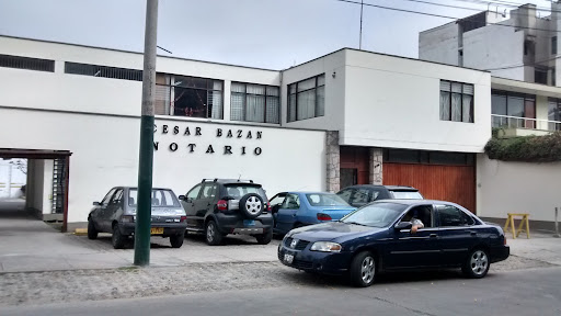 Notaría Cesar Bazan Naveda